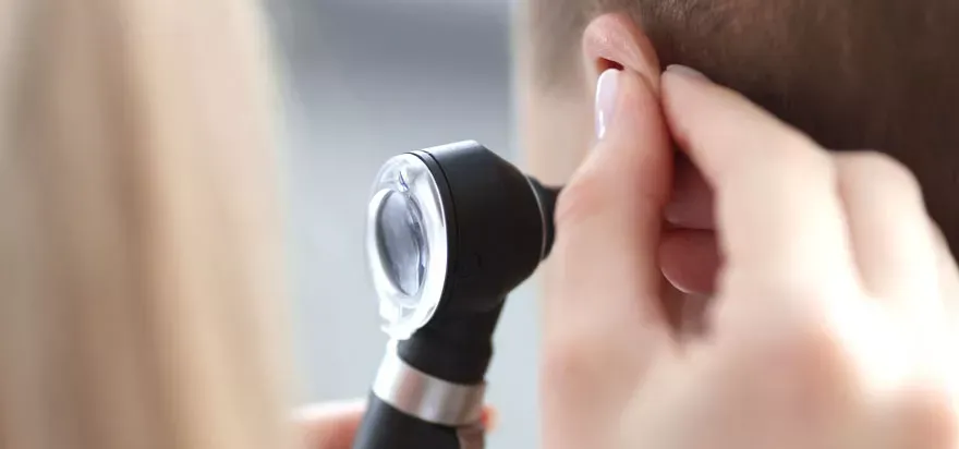 how-to-perform-otoscopy